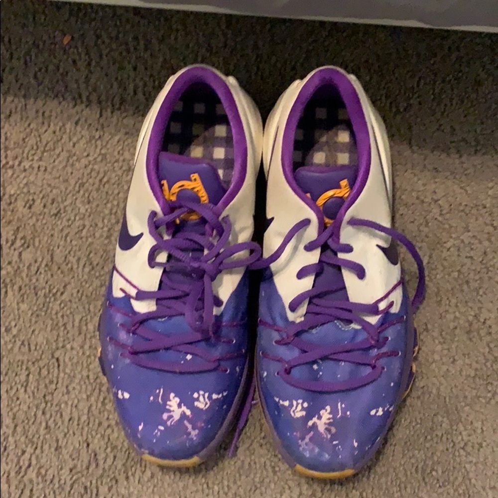 KD’s purple - Picture 2 of 2